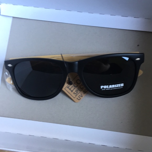 BNWT Polarized Bamboo Matt Black Sunglasses - Picture 2 of 6